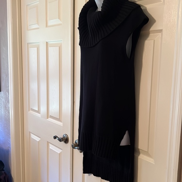 NEW BCBGen hi-lo tunic sweater - Picture 5 of 10